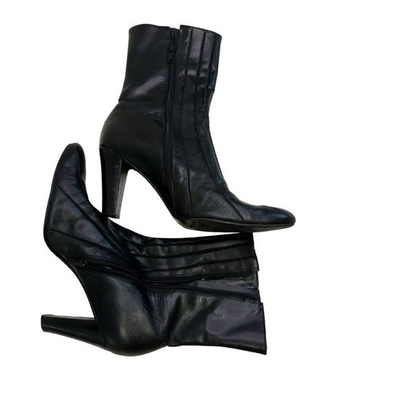 Black Leather Heeled Ankle Boots, Pointed Toe, Block Heel, Chic Classic Style - Picture 9 of 12